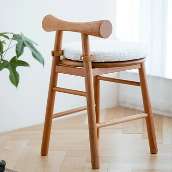 Kvalitetna klupa-leptir u skandinavskom stilu spavaće sobe, toaletni stočić za šminkanje, stolica, stolice od punog drveta, blagovaona stolice za dnevni boravak s leđa